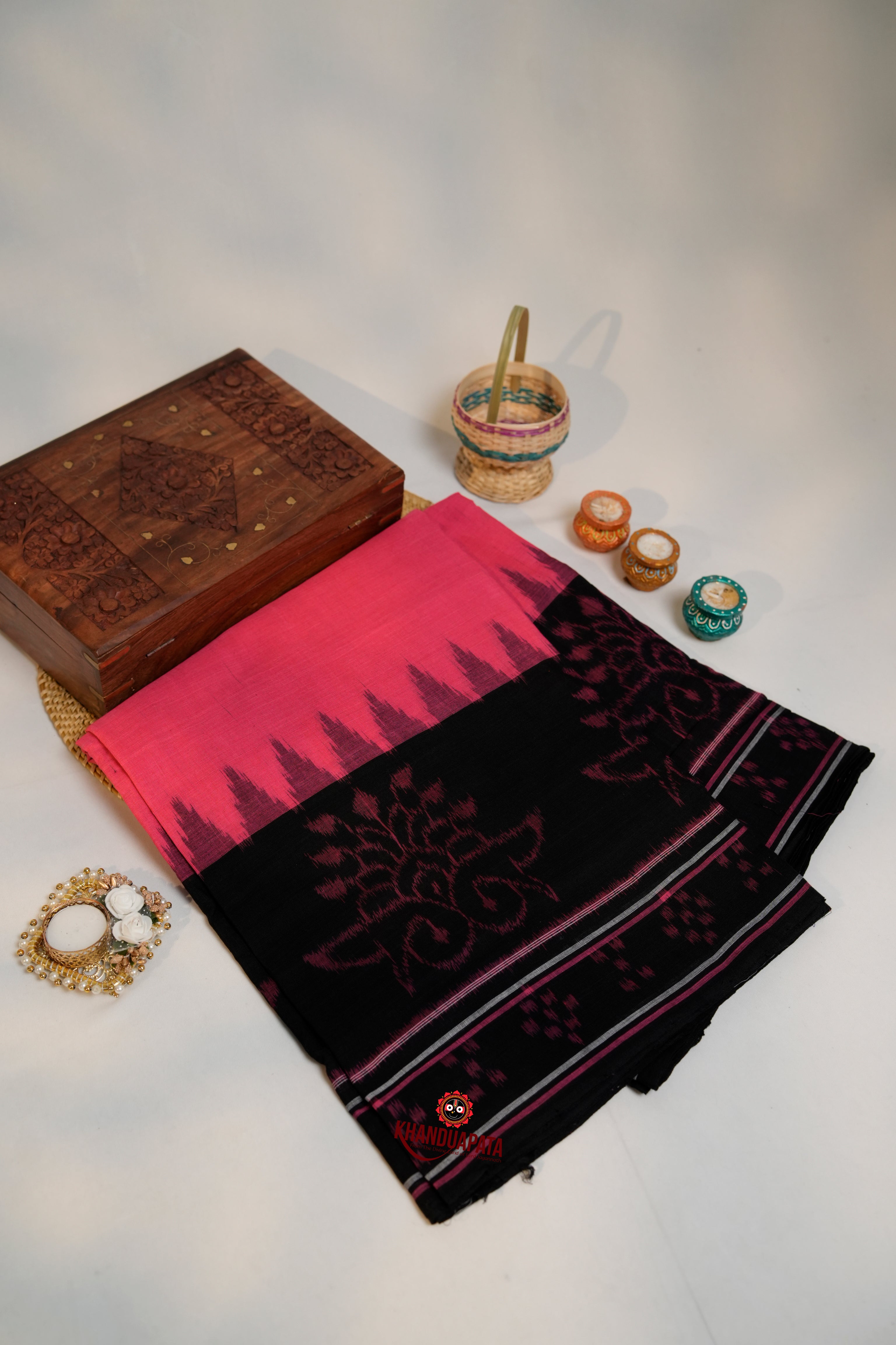 khanduapata Pink & Black Colour Pasapali Border Design Cotton Saree For Women