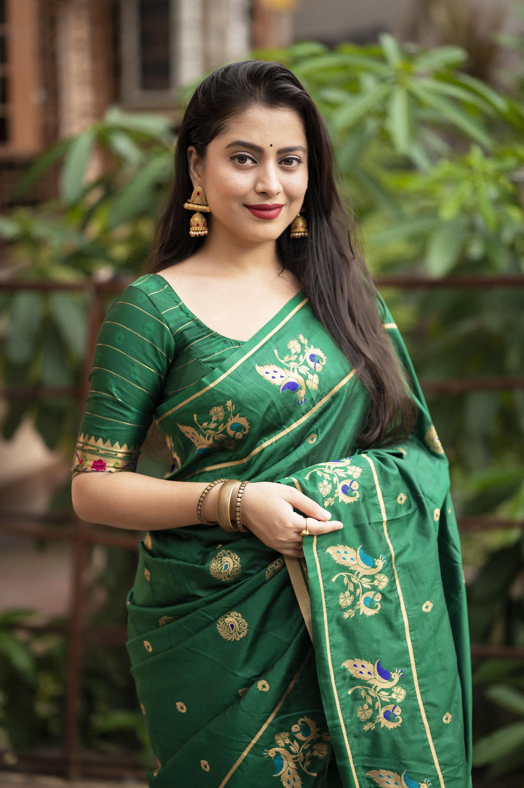 Green Pure Silk Woven Design Saree with Unstitched Blouse - A2M - Distacart