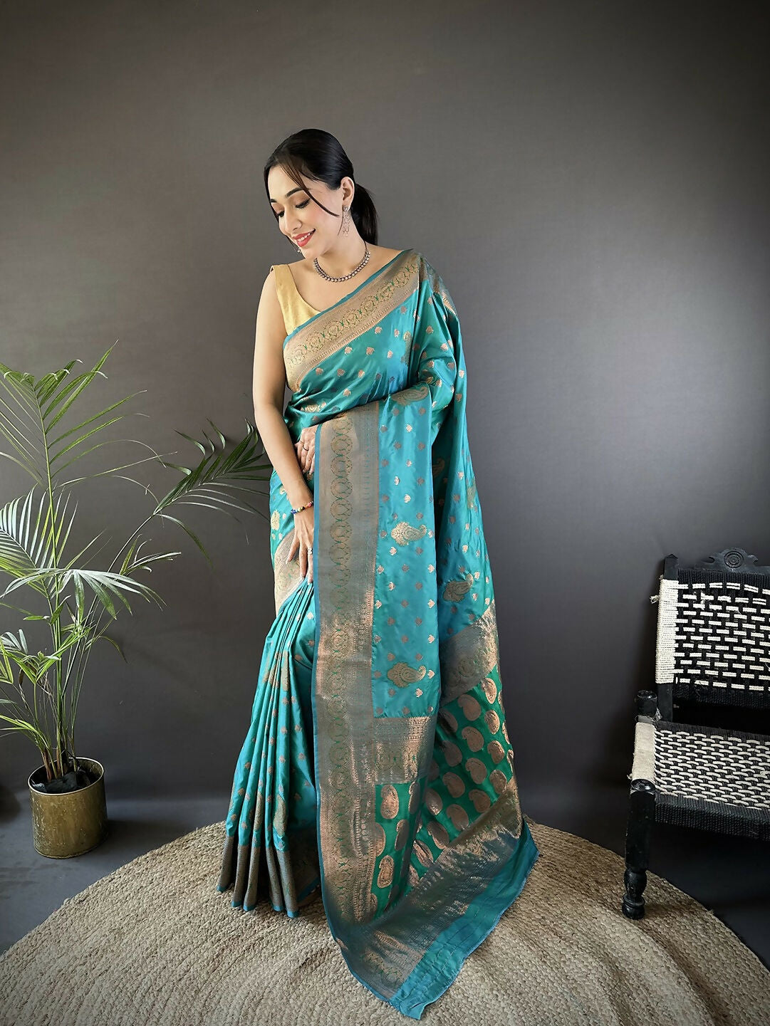 Joban Fashion Banarasi Teal Green Woven Soft Silk Saree