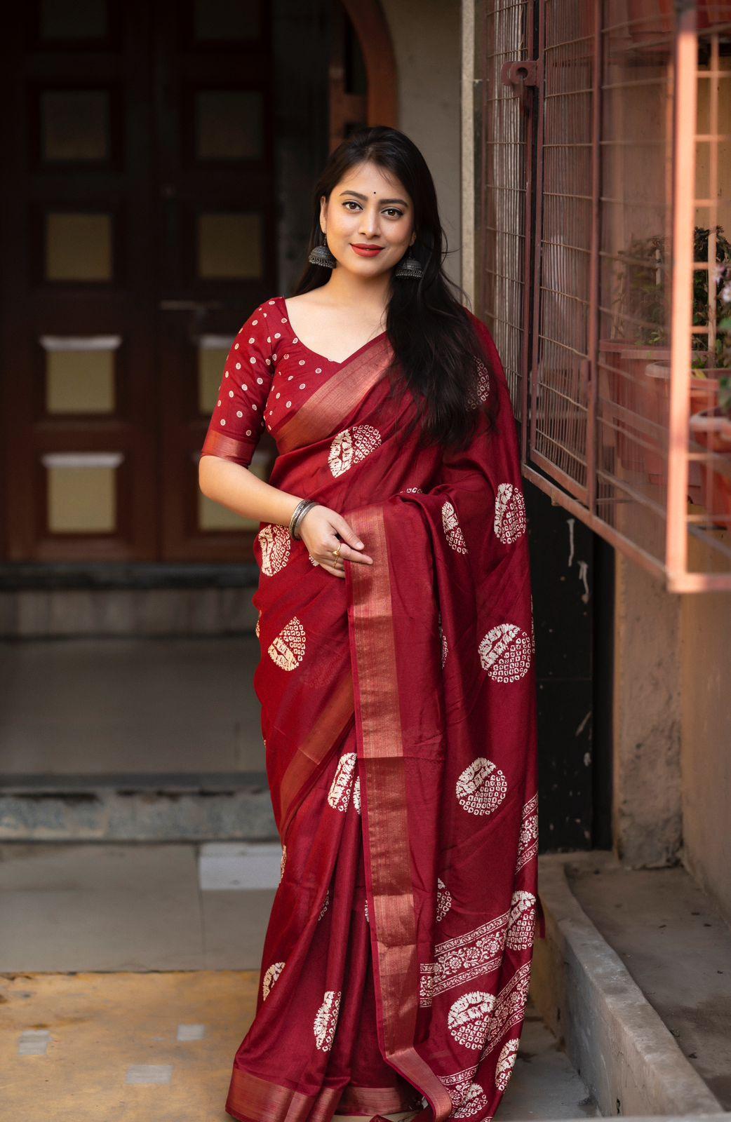 Maroon Cotton Crepe Batik Print Saree with Unstitched Blouse - Hiral Fashion - Distacart