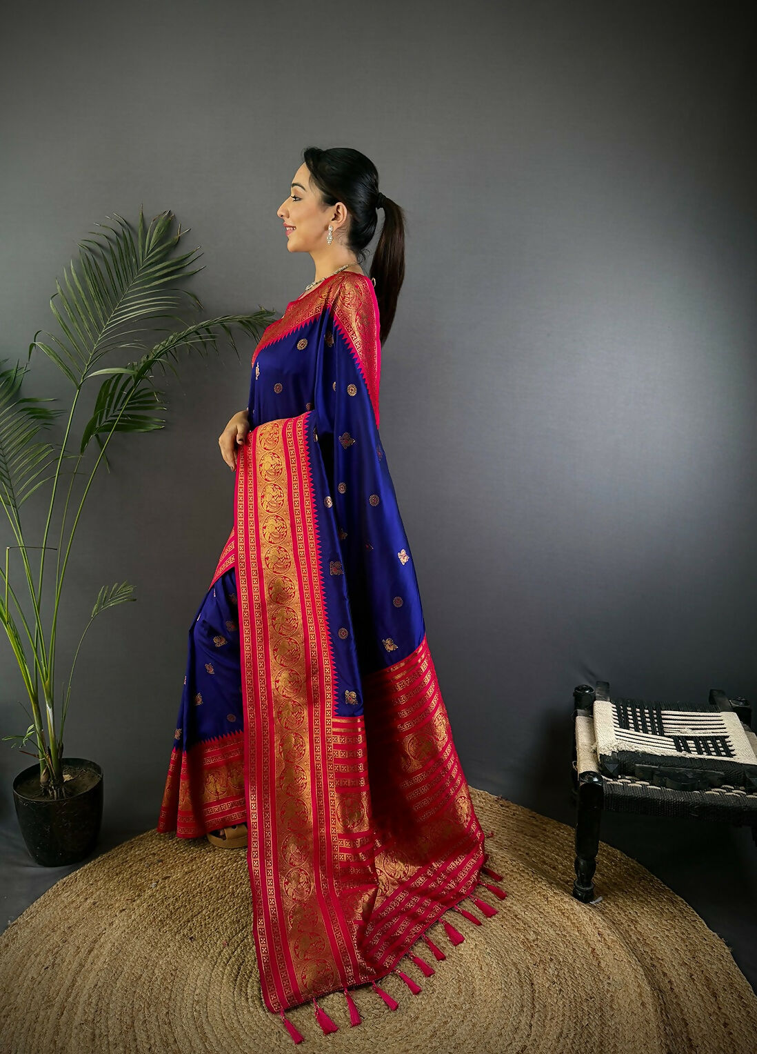 Joban Fashion Banarasi Navy Blue Woven Soft Silk Saree