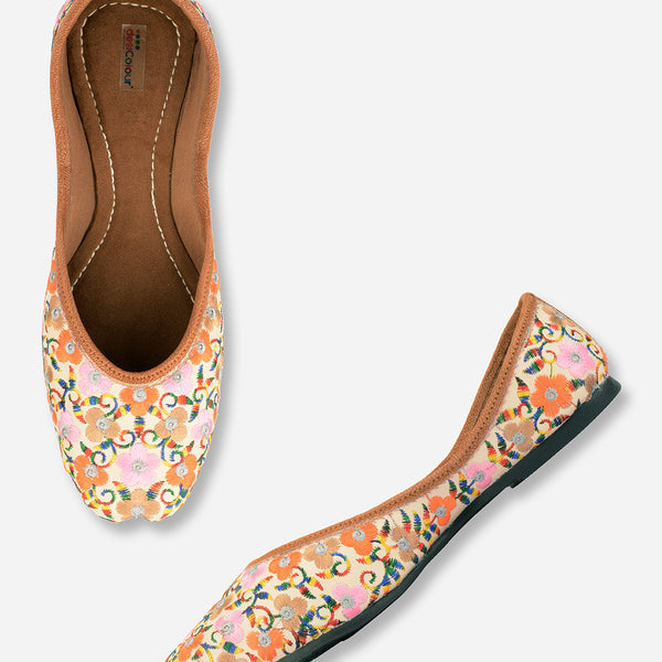 Desi Colour Women Indian Ethnic Footwear-Cushioned Offwhite Multi Floral - Distacart