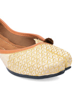 Thumbnail for Desi Colour Women Indian Ethnic Footwear-Gold Side Flip-2 - Distacart