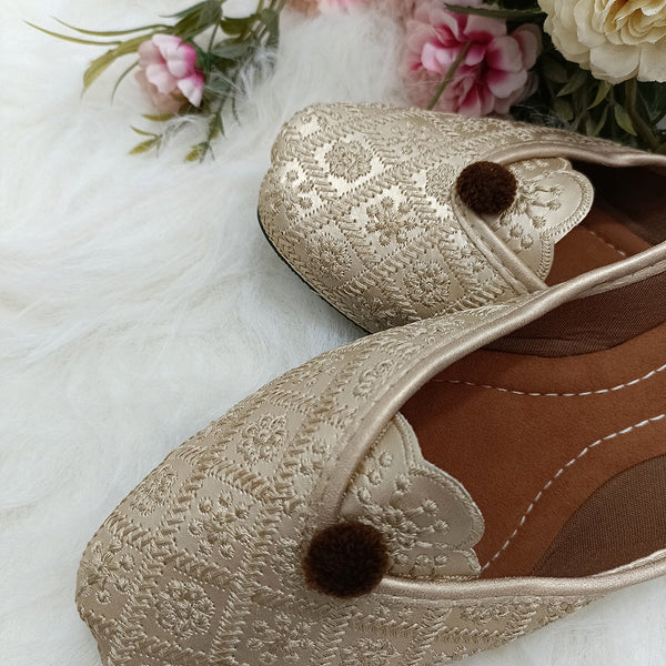 Desi Colour Women Indian Ethnic Footwear-Gold Front Flip - Distacart