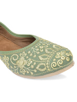 Thumbnail for Desi Colour Women Indian Ethnic Footwear-Cushioned Green Embroidered - Distacart