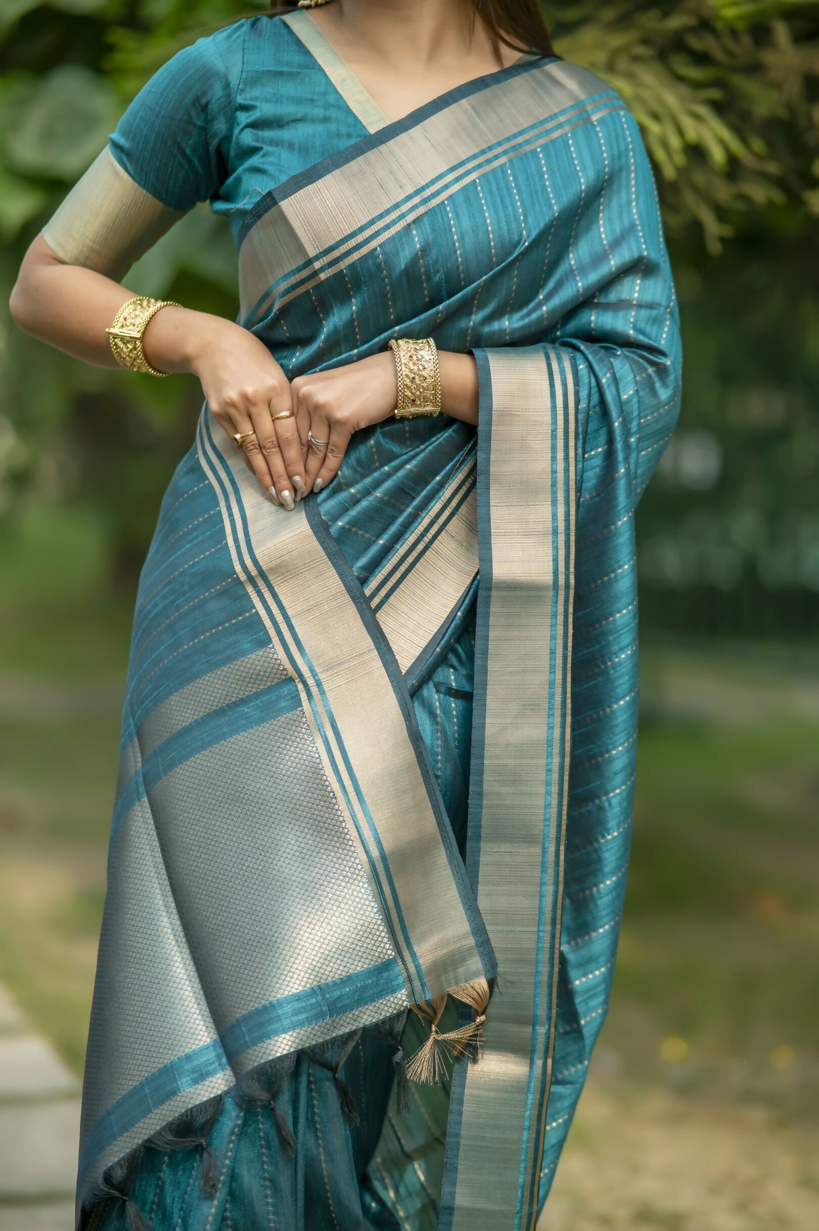 Vishnu Weaves Women's Rama Raw Silk Saree with Blouse - Distacart