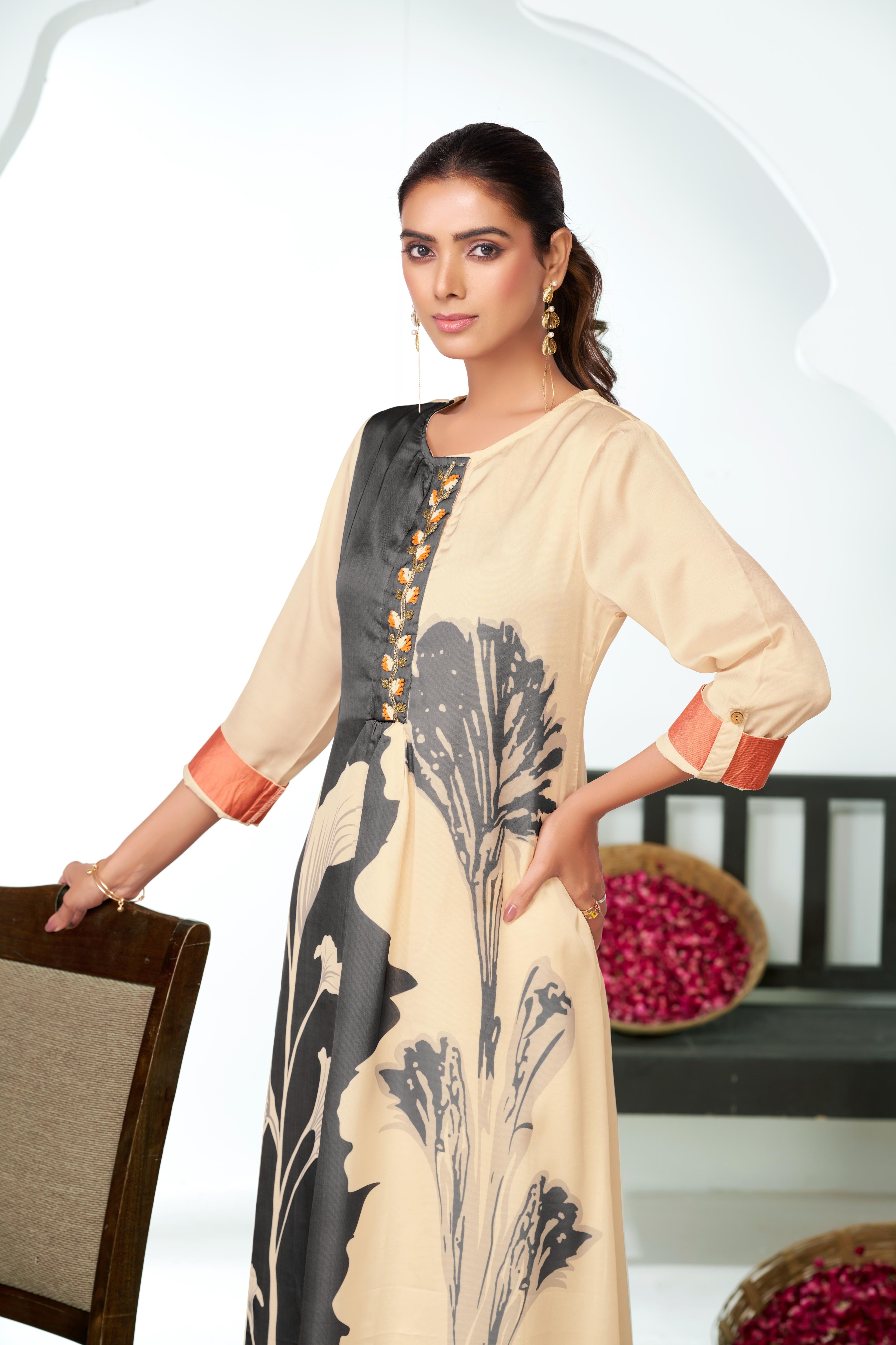 BulBul Arwa Silk Black Kurta Set