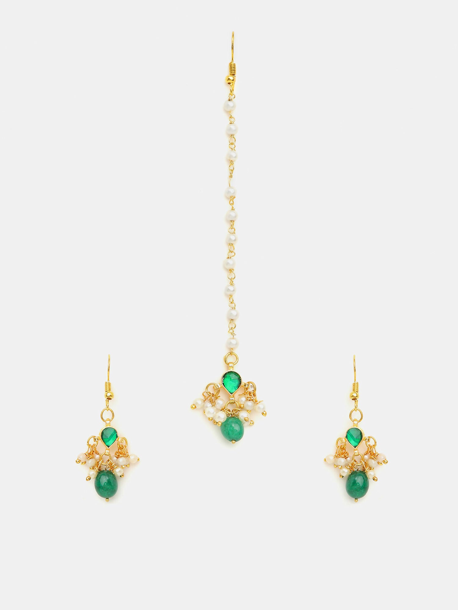 Ruby Raang Handcrafted Kundan Studded Earring With A Maang Tikka