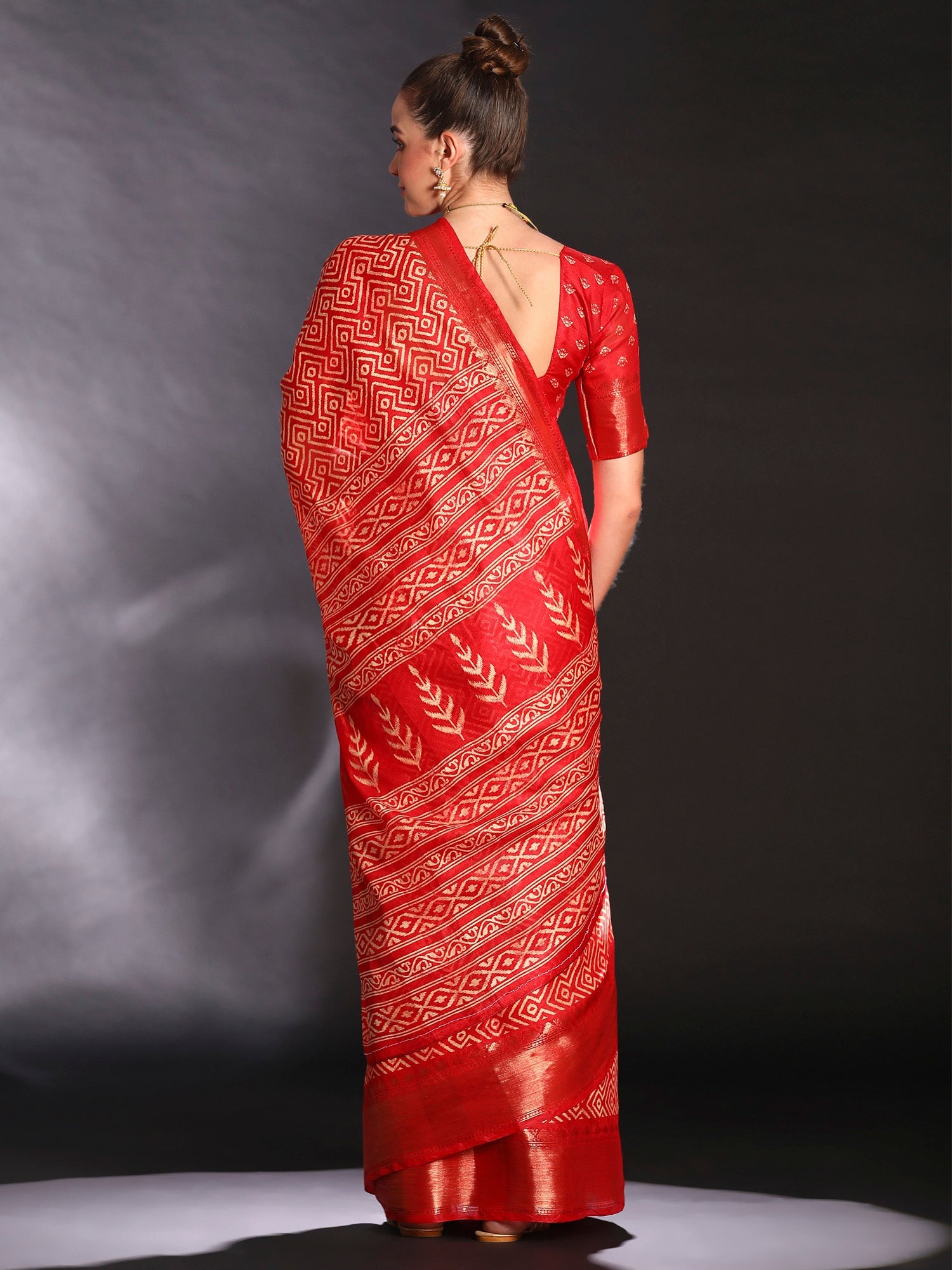 NOZ2TOZ Women's Art Silk Red Printed Designer Saree With Blouse Piece - Distacart