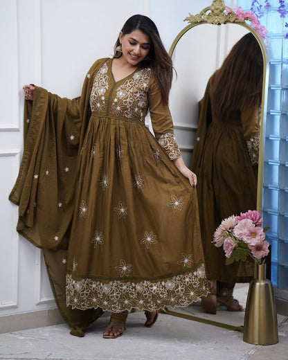 Lorenvalley Brown Cotton Silk Embroidered And Chikan Lace Work Kurta Set - Distacart