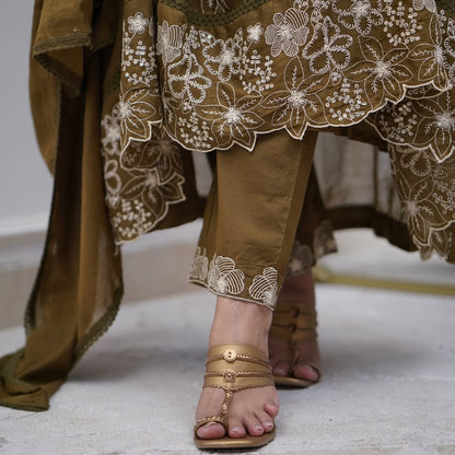 Lorenvalley Brown Cotton Silk Embroidered And Chikan Lace Work Kurta Set - Distacart
