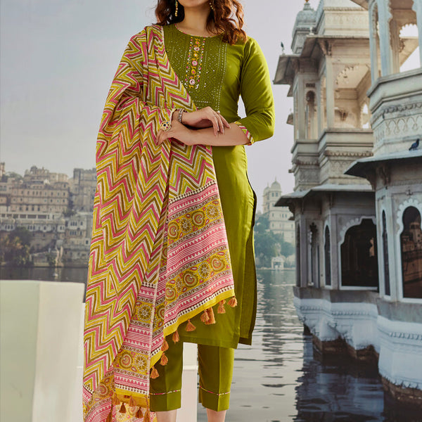 Lorenvalley Green Muslin Cotton Embroidered With Printed Border Kurta Set