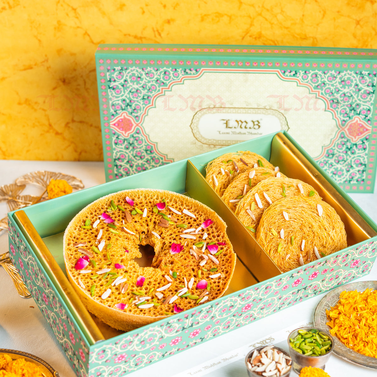 LMB Sweets Ghewar Phinni Combo (JPR) - Dista