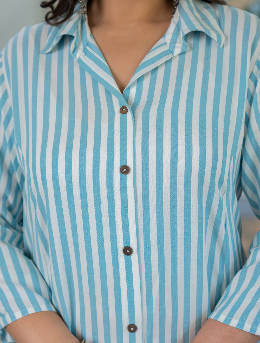 Kaajh Women's White Striped Viscose Rayon Plus Size Kurta - Distacart