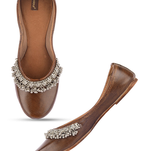 Desi Colour Women Indian Ethnic Footwear-Brown Gungroo - Distacart