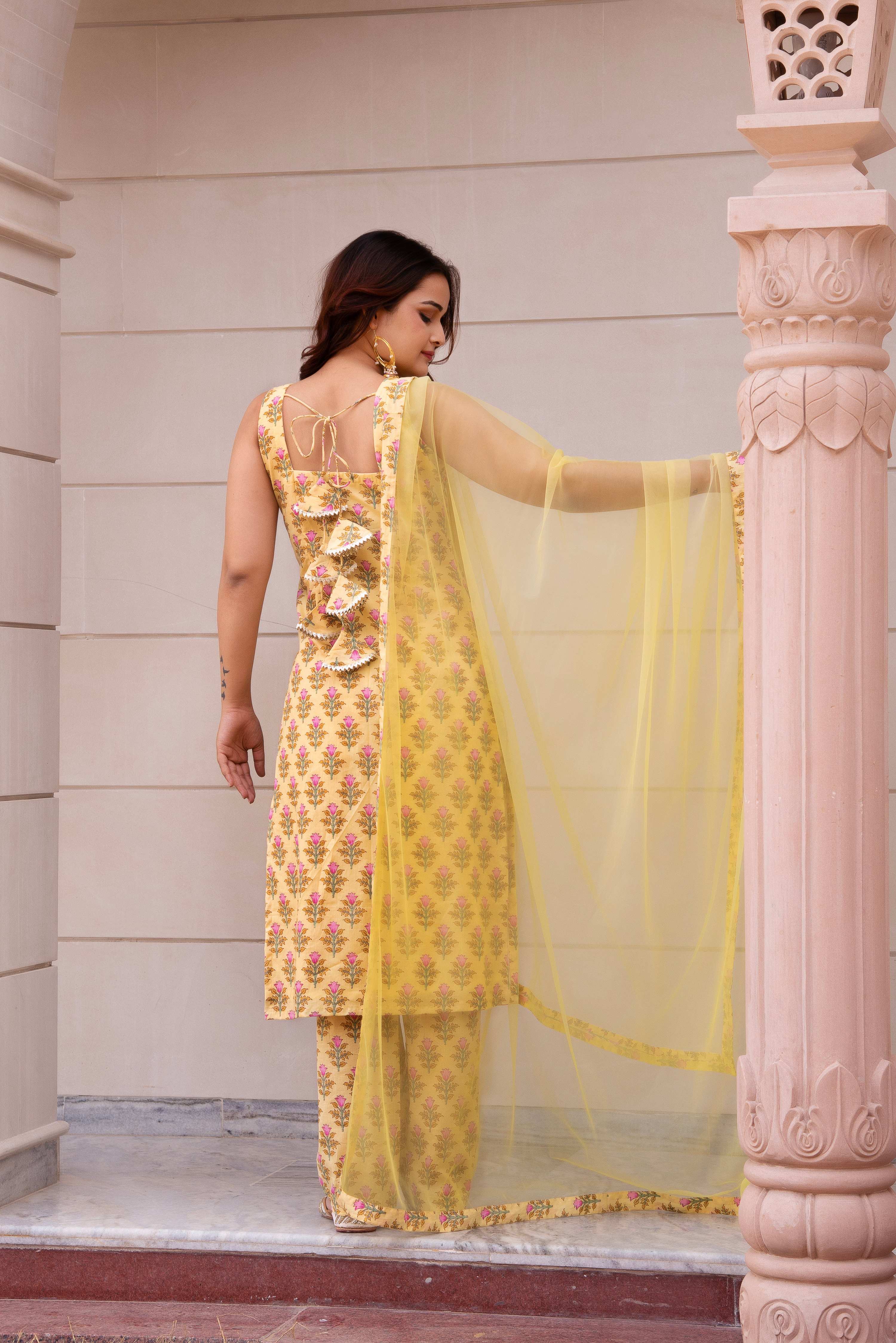 Pomcha Jaipur Kapas Lemon Yellow Floral Sleeveless Suit Set - Distacart