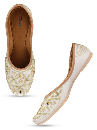 Desi Colour Women Indian Ethnic Footwear-Pearl Dabka - Distacart