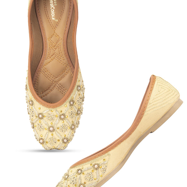 Desi Colour Women Indian Ethnic Footwear-Gold Dabka work - Distacart
