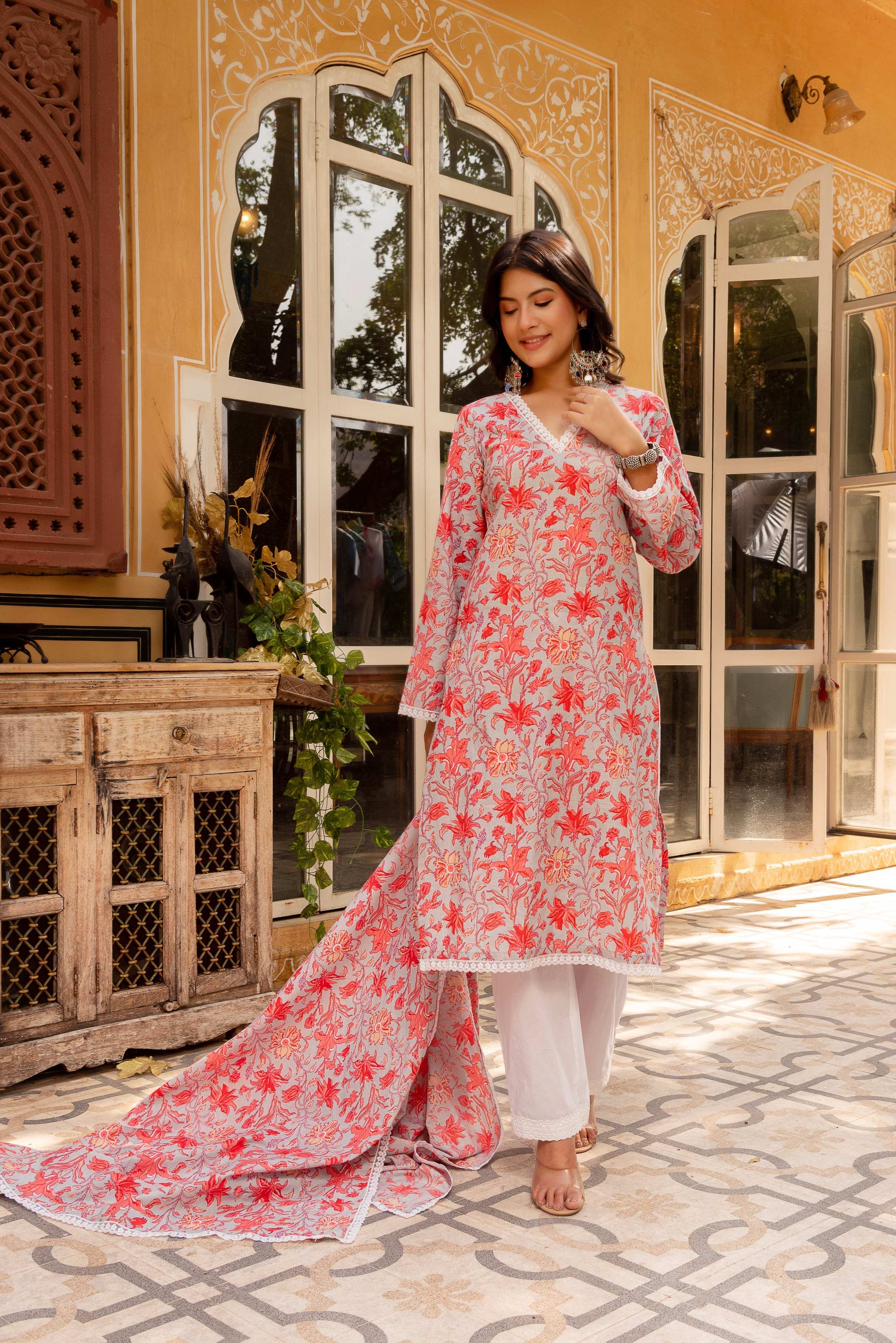 Pomcha Jaipur Gaurangi Powder Blue Floral Print Cotton Suit Set - Distacart