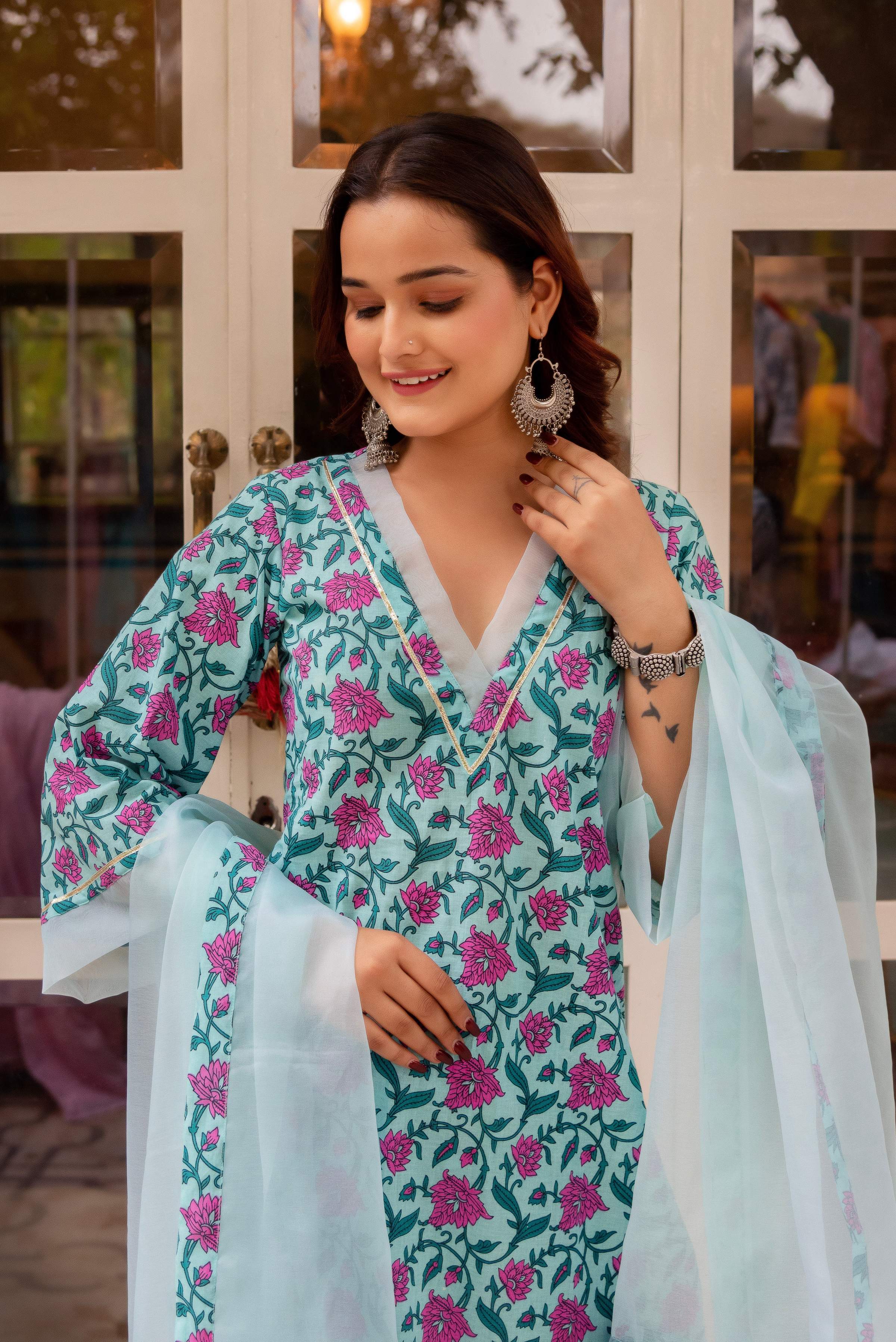 Pomcha Jaipur Gaurangi Aasmani Blue Cotton Suit Set - Distacart