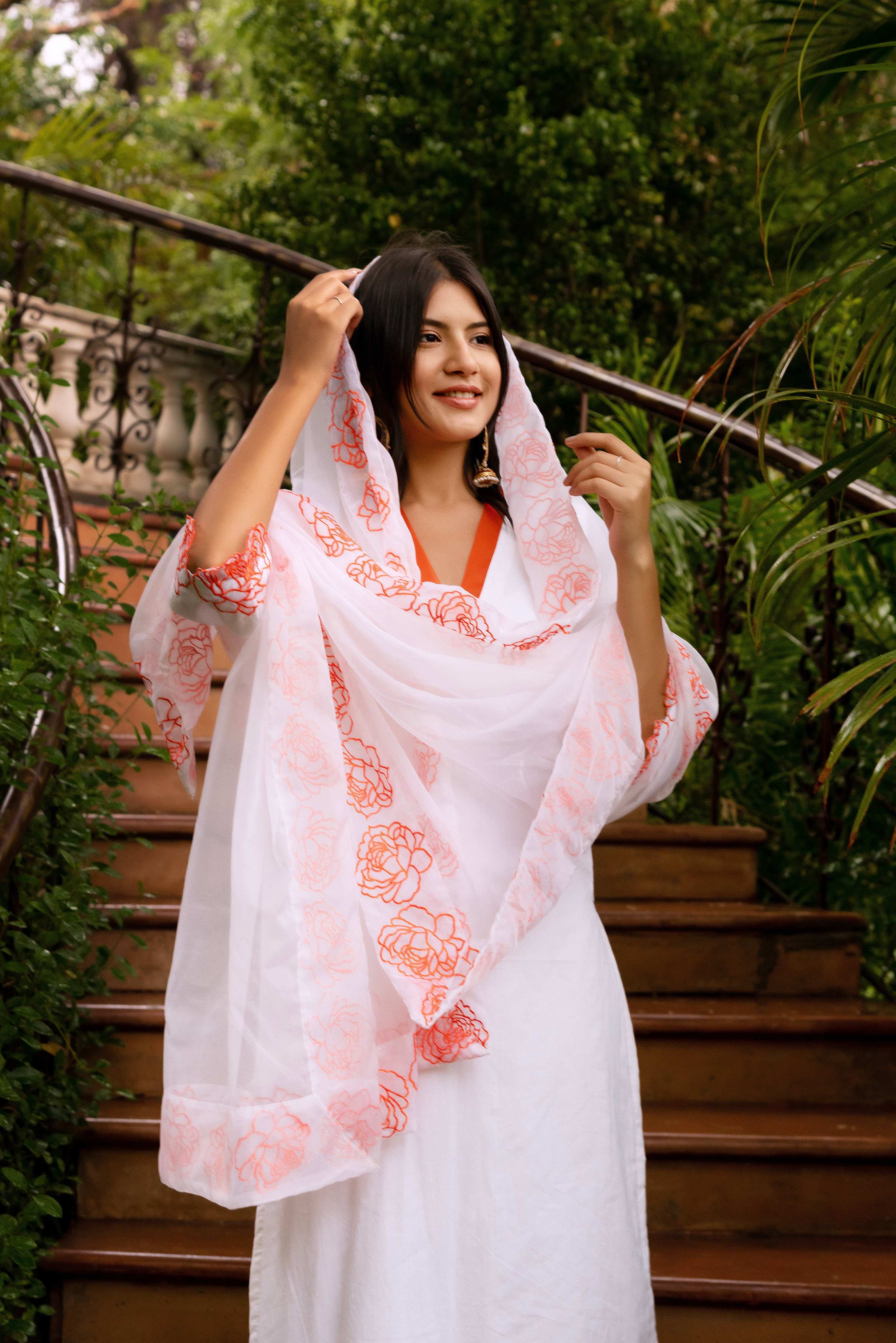 Pomcha Jaipur Gaurangi Ruhani White Embroidery Suit Set - Distacart