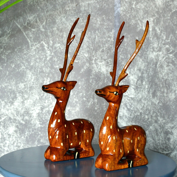 Sowpeace Pair of wooden sitting deer