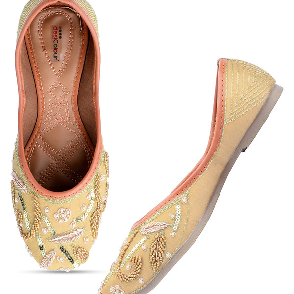 Desi Colour Women Indian Ethnic Footwear-Gold Emb - Distacart