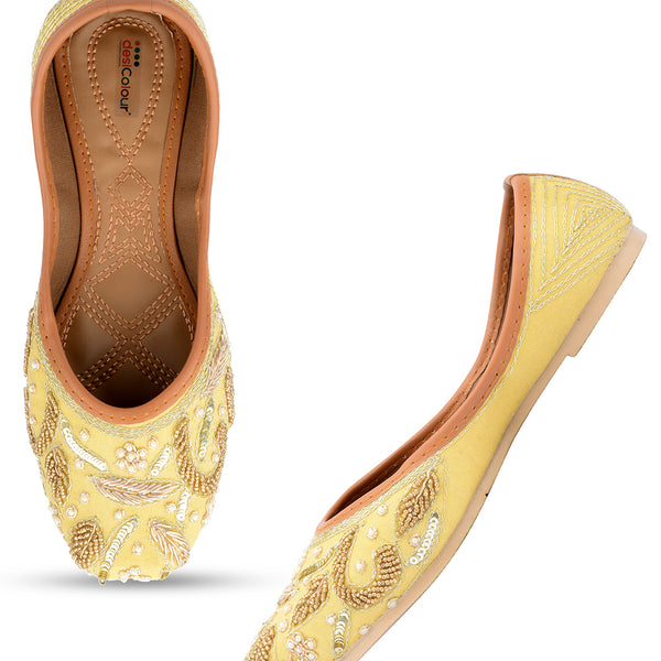 Desi Colour Women Indian Ethnic Footwear-Gold Dabka-2 - Distacart