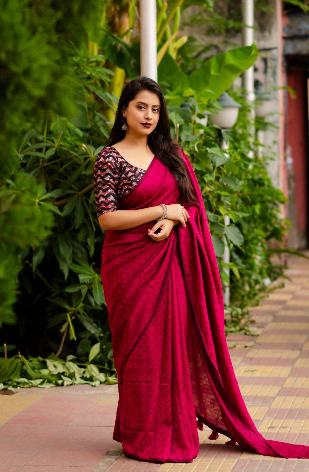 Red Jute Silk Woven Design Saree with Unstitched Blouse - A2M - Distacart