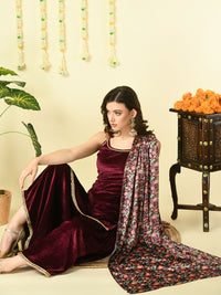 Thumbnail for Myshka Women's Magenta Velvet Kurti & Sharara With Dupatta Party Sets - Distacart