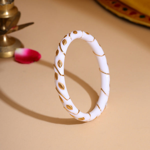Ruby Raang White Traditional Bangle