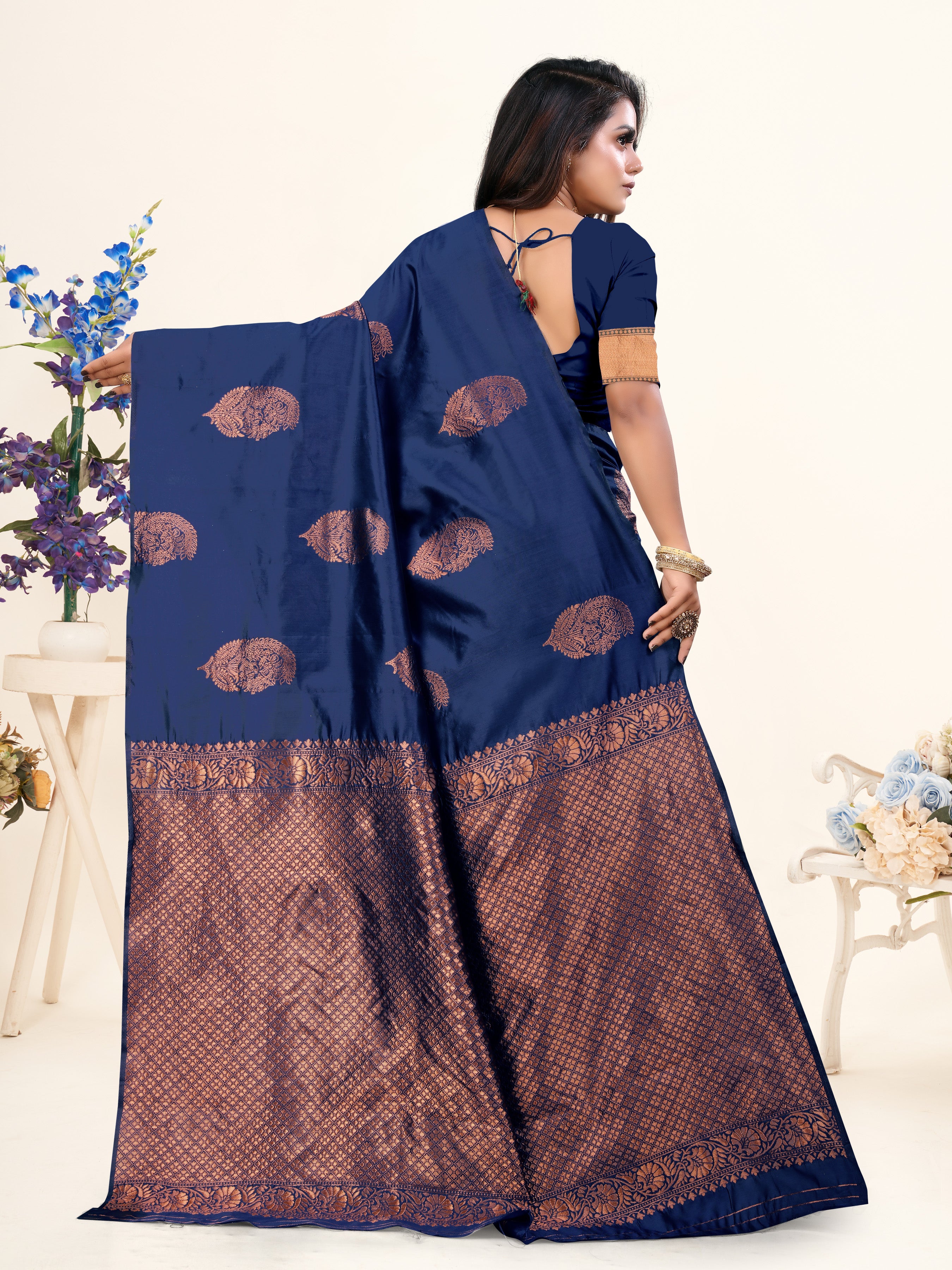Vedant Vastram Litchi Silk Designer Banarasi Saree - Navy - Distacart