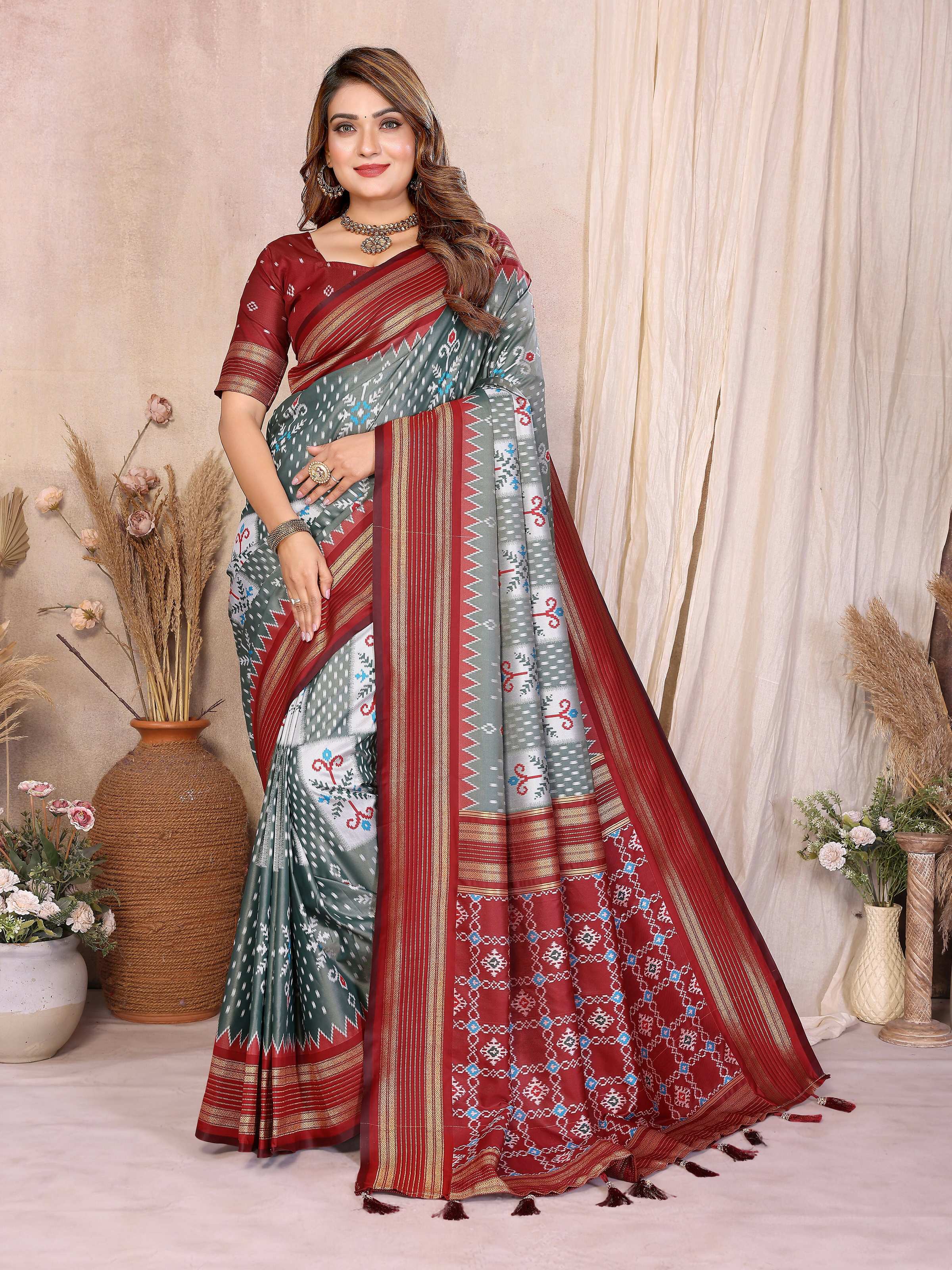 Aastha Fashion Grey Soft Silk Weaving Saree - Distacart