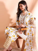 Thumbnail for Ode by House of Pataudi Floral Printed Sequinned Pure Cotton Kurta With Trouser & Dupatta - Distacart