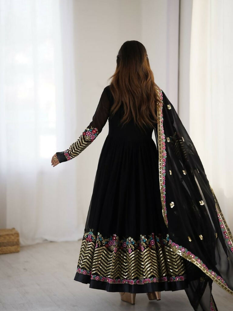 Teeya Creation Black Color Heavy Georgette Wedding Wear Embroidery Work Long Gown