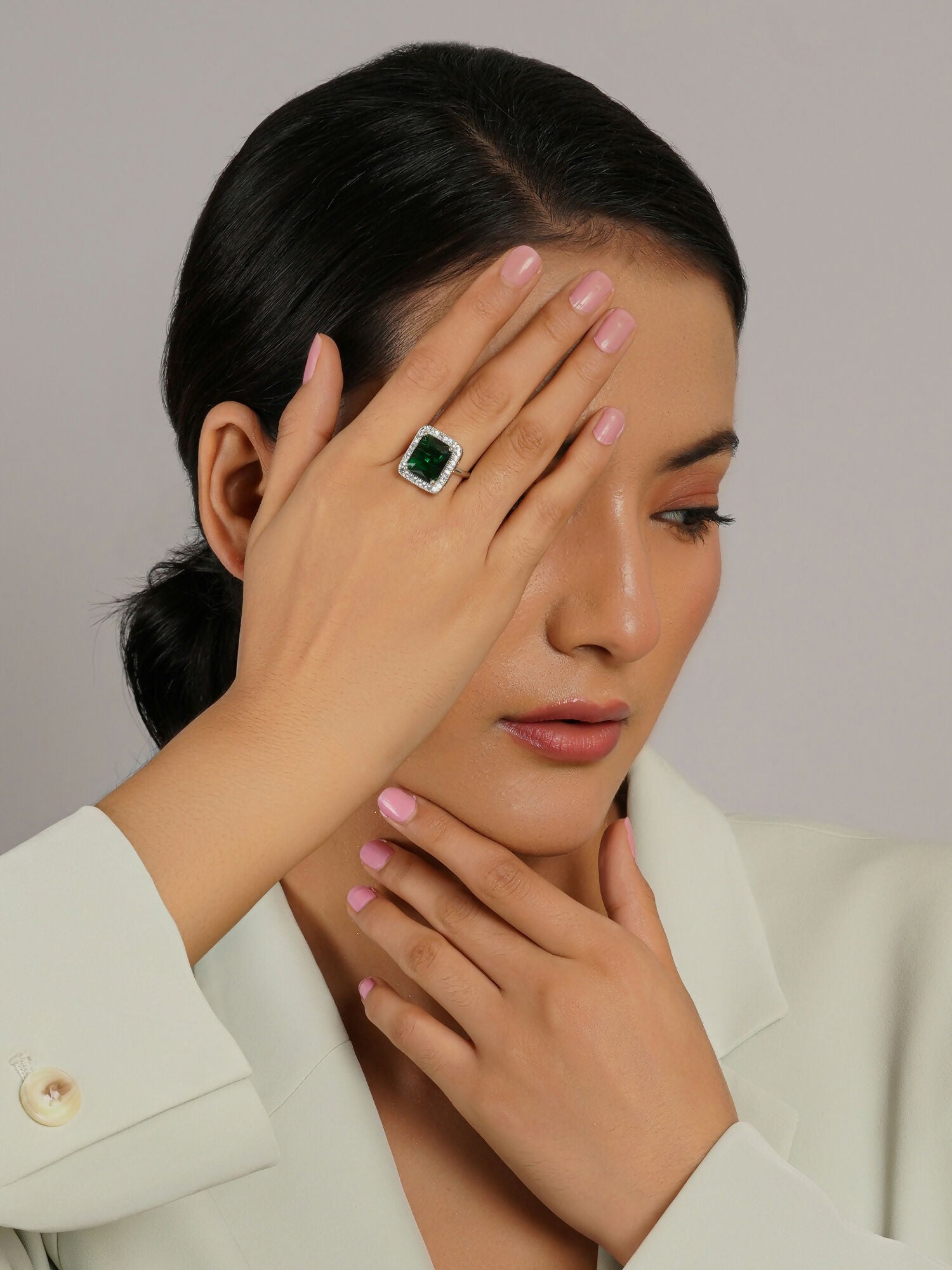 green stone ring (Green) - Ruby Raang - Distacart