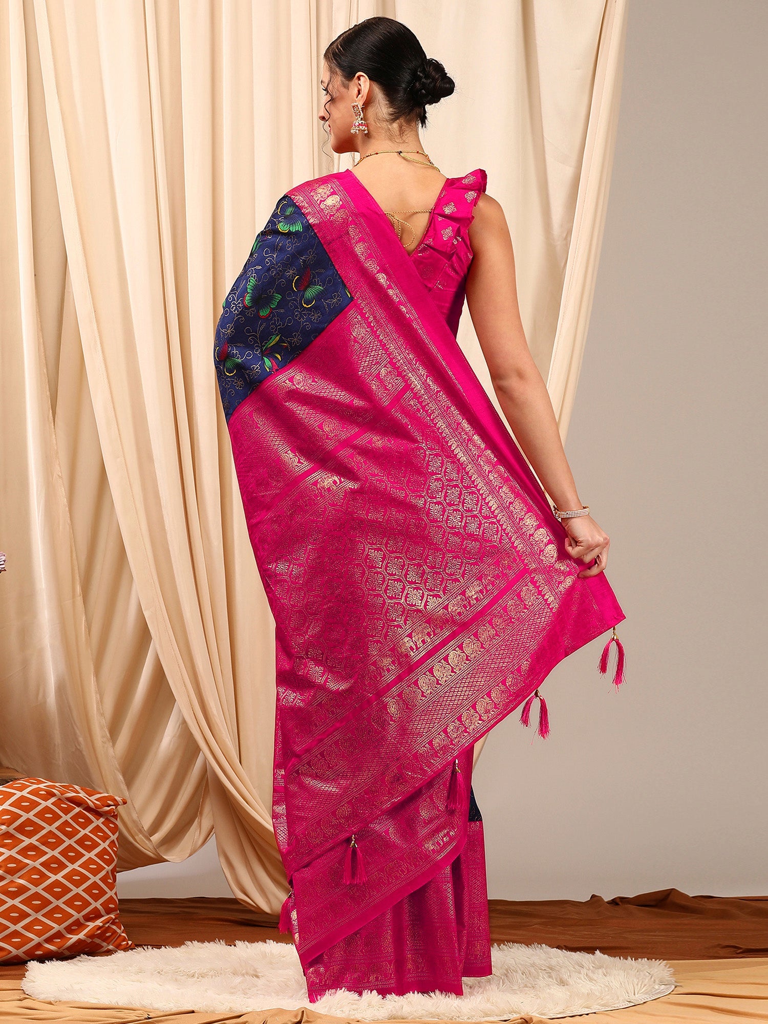 NOZ2TOZ Women's Cotton Blend Navy Blue Printed Designer Saree With Blouse Piece - Distacart