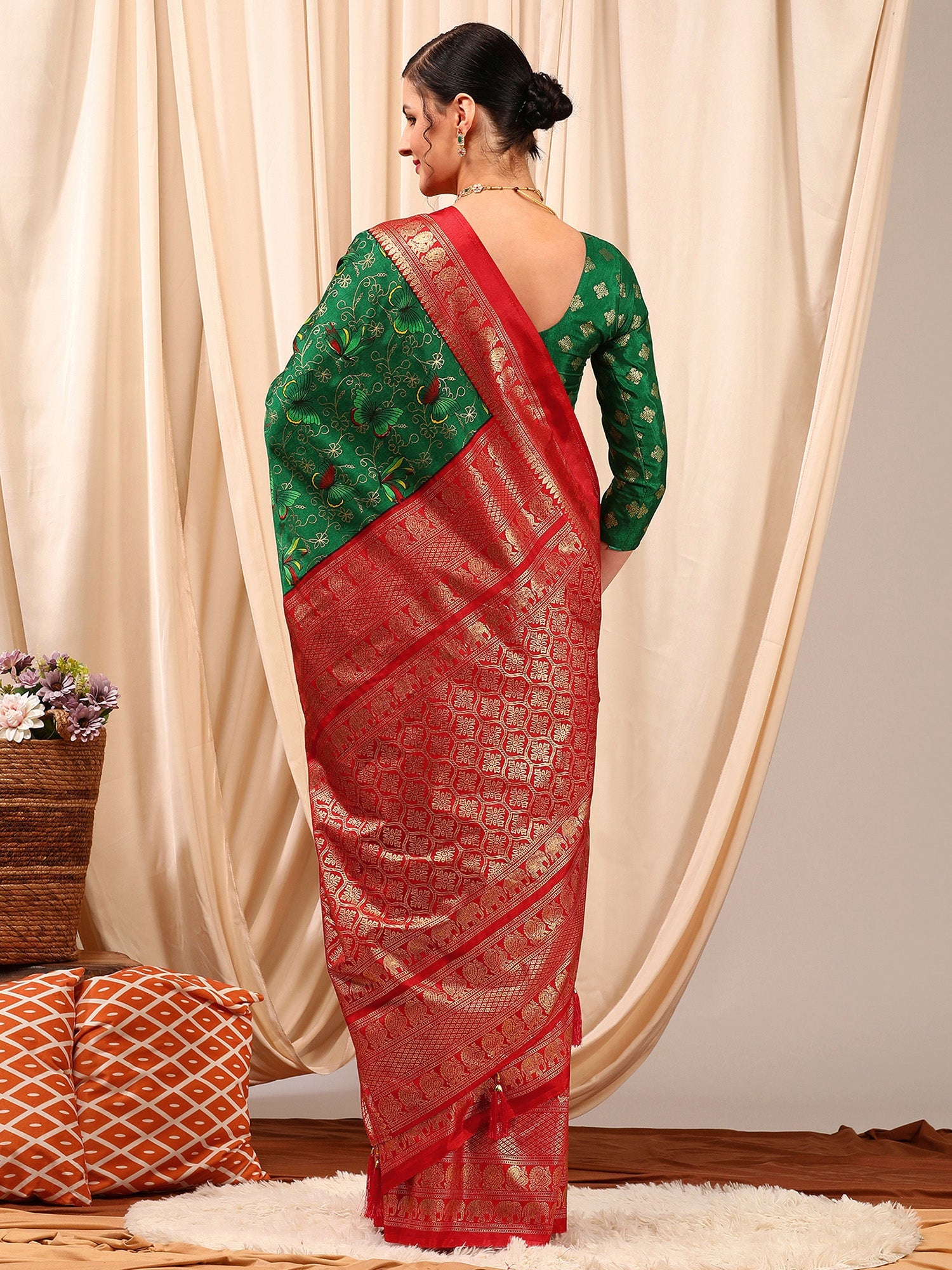 NOZ2TOZ Women's Cotton Blend Green Printed Designer Saree With Blouse Piece - Distacart