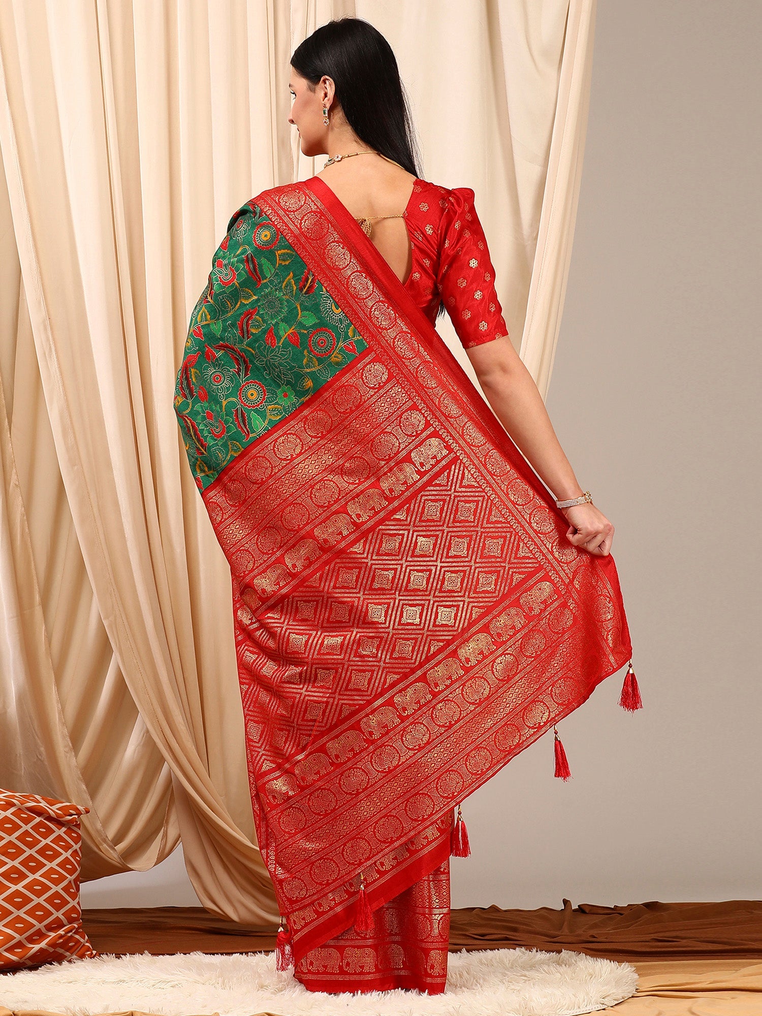 NOZ2TOZ Women's Cotton Blend Green Printed Designer Saree With Blouse Piece - Distacart