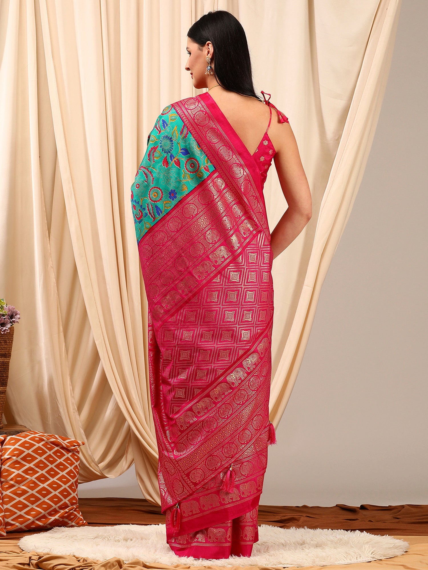 NOZ2TOZ Women's Cotton Blend Blue Printed Designer Saree With Blouse Piece - Distacart