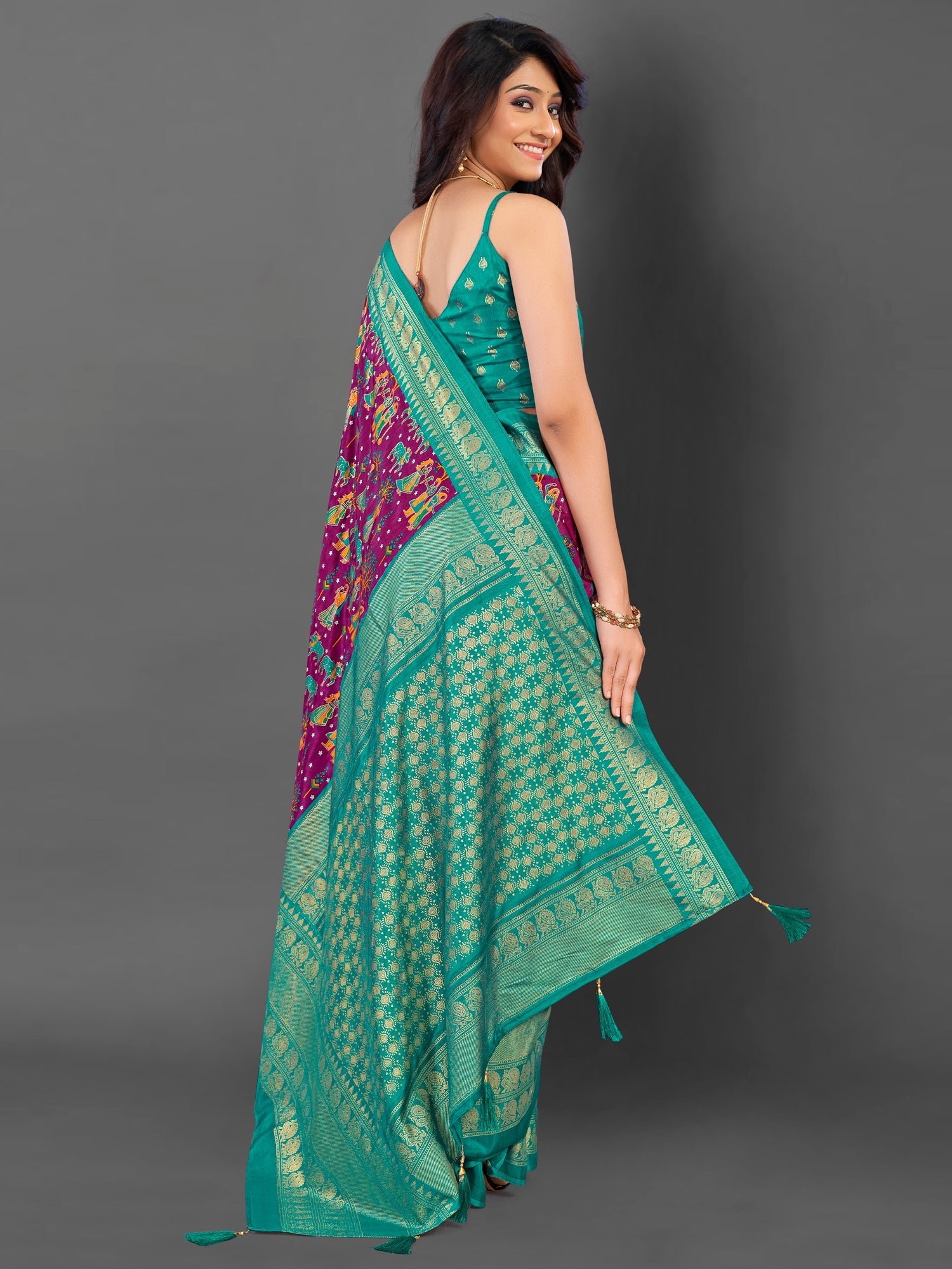 NOZ2TOZ Women's Cotton Blend Magenta Printed Designer Saree With Blouse Piece - Distacart