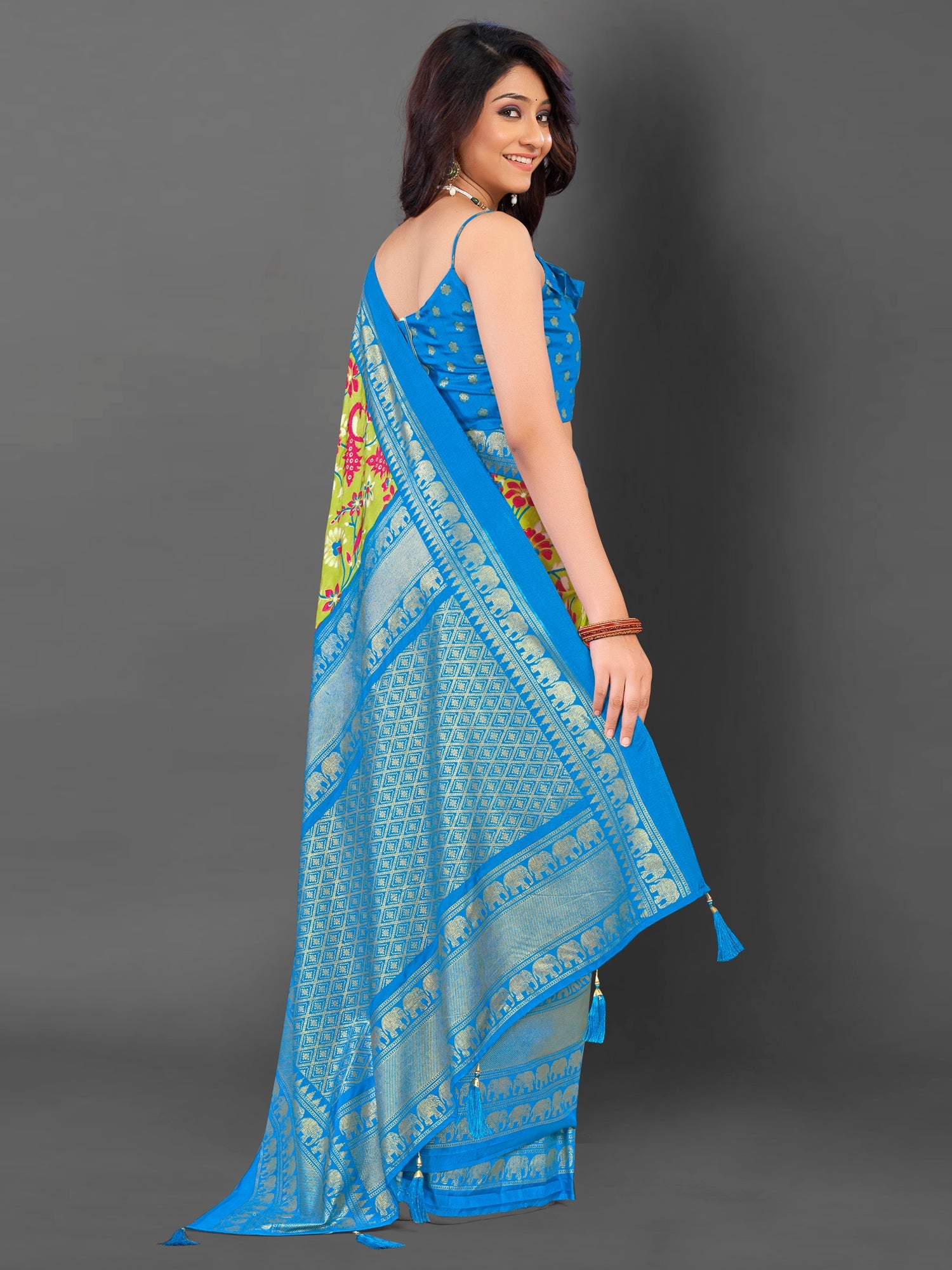 NOZ2TOZ Women's Cotton Blend Light Green Printed Designer Saree With Blouse Piece - Distacart