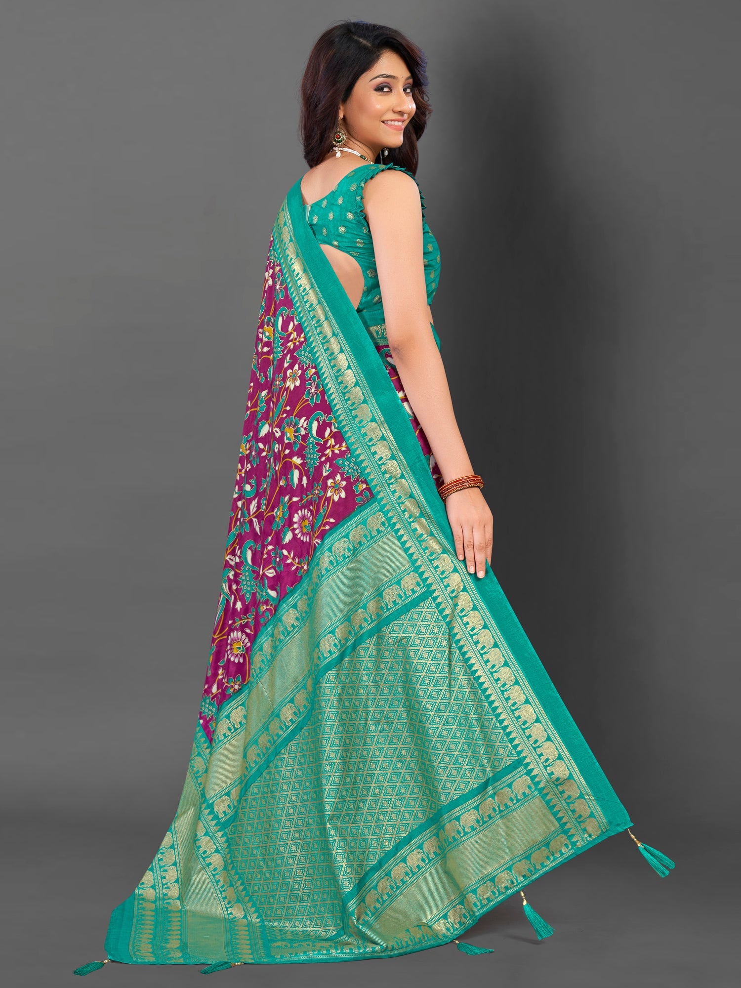 NOZ2TOZ Women's Cotton Blend Magenta Printed Designer Saree With Blouse Piece - Distacart