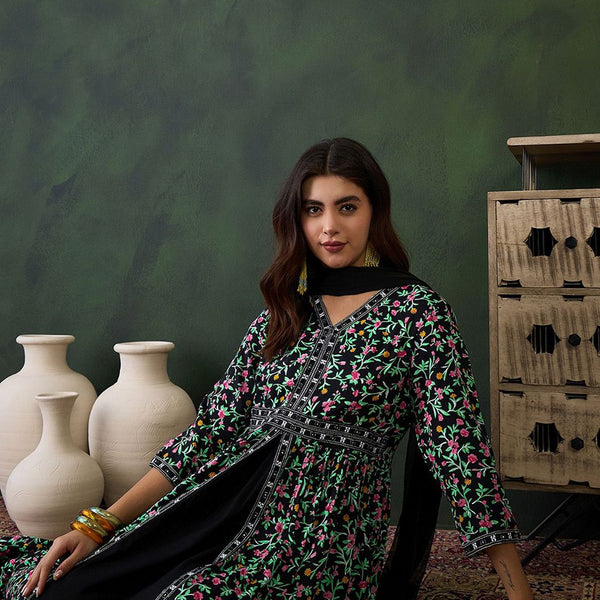 Sangria Printed V- Neck Antalkali, Dupatta & Dupatta Set - Distacart