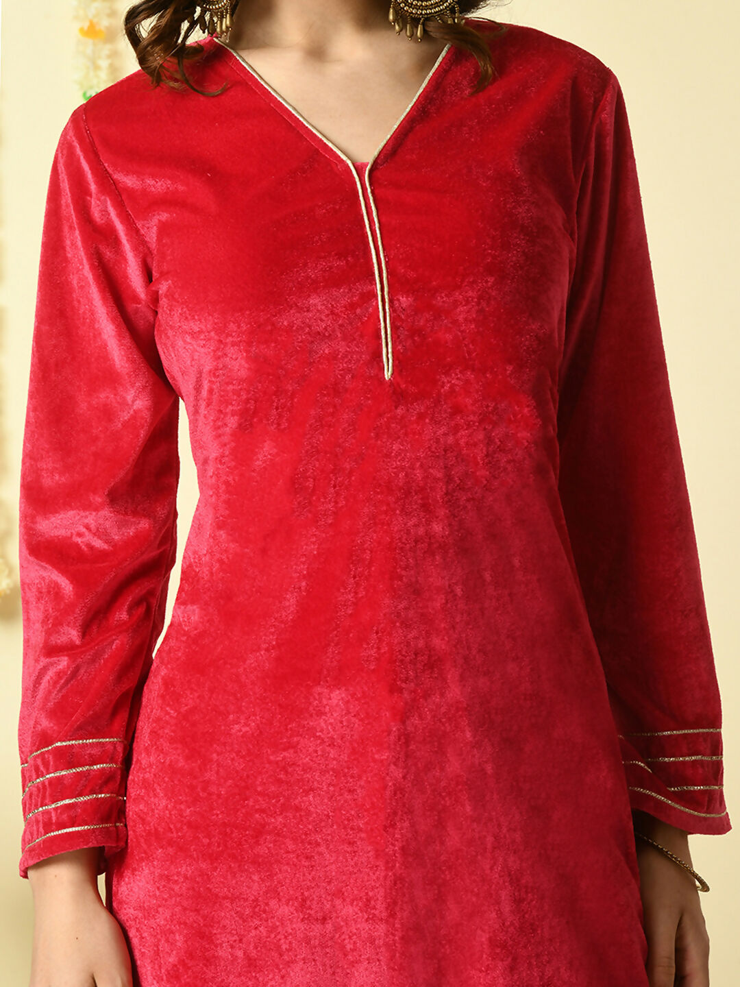 Myshka Women's Pink Velvet Kurta & Trousers With Dupatta Party Sets - Distacart