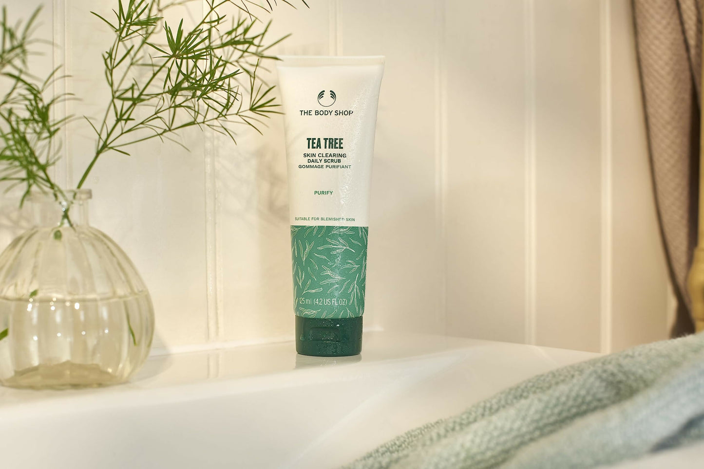 The Body Shop Tea Tree Skin Clearing Daily Scrub - Distacart