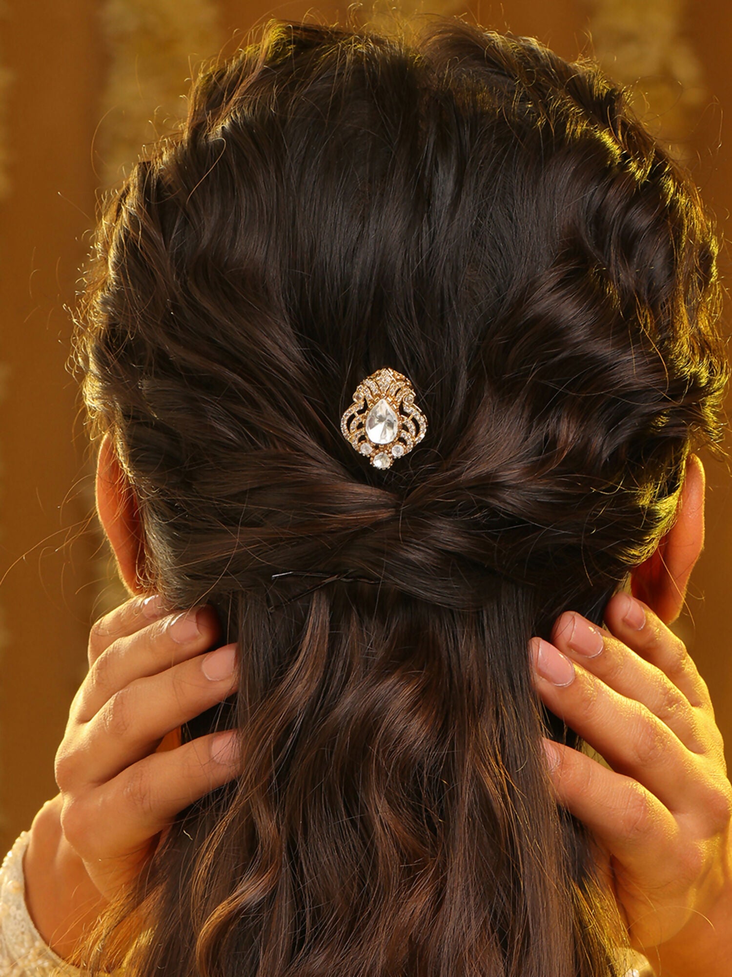 Ruby Raang Queen Aura Clip - Distacart