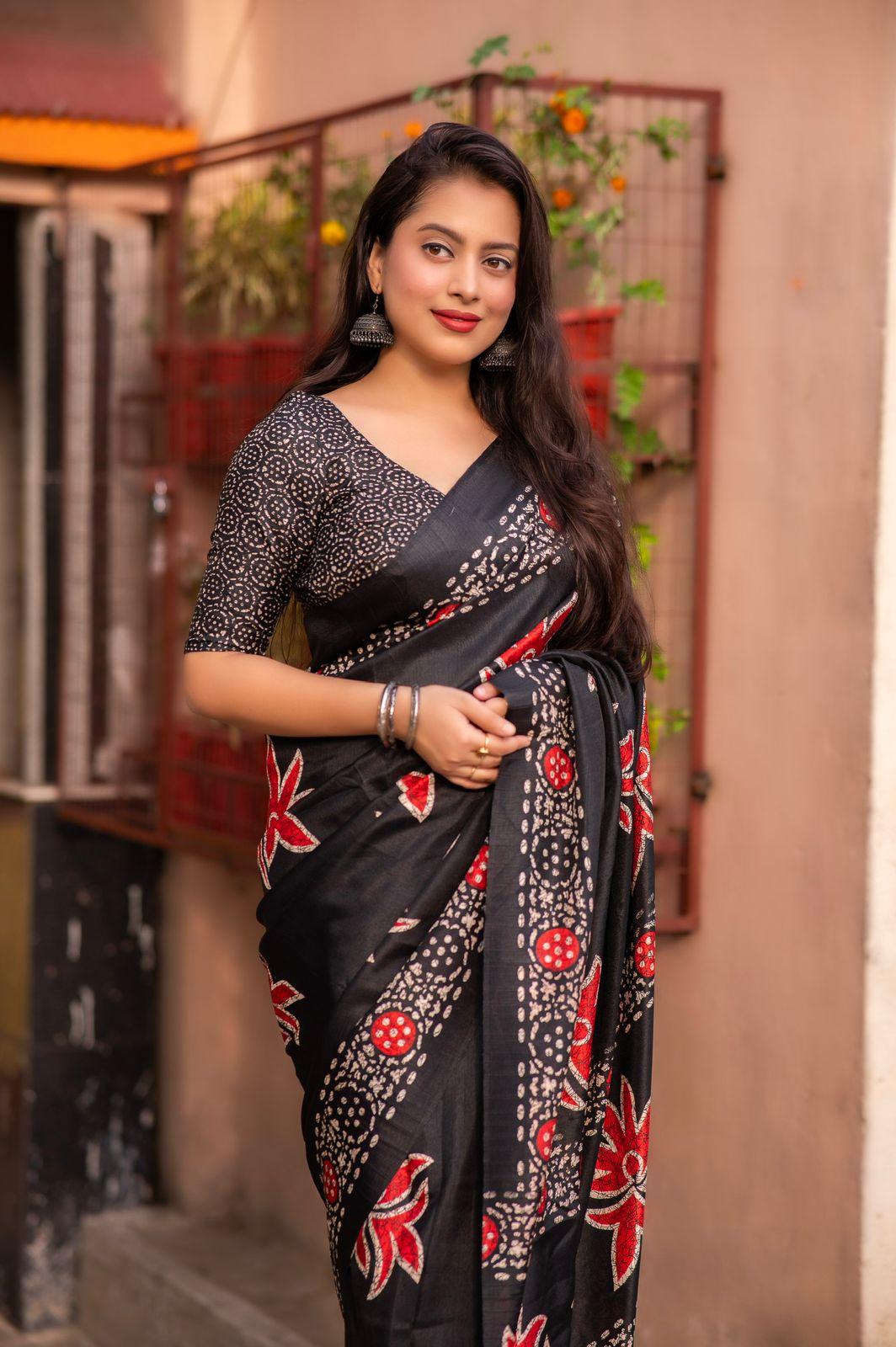 Black Silk Blend Ethnic Motifs Saree with Unstitched Blouse - A2M