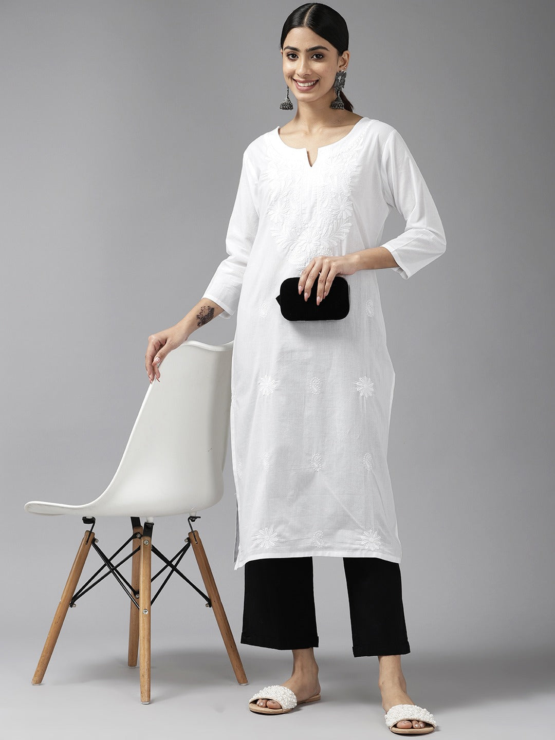 Yufta Embroidered Cotton Kurta - Distacart