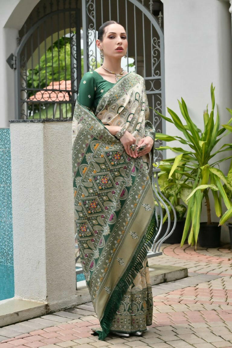 Vishnu Weaves Women's Green Banarasi Silk Patola Zari Woven Saree with Blouse